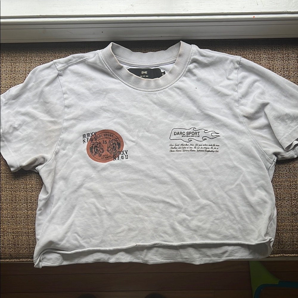 Darc Sport White Graphic Tee small